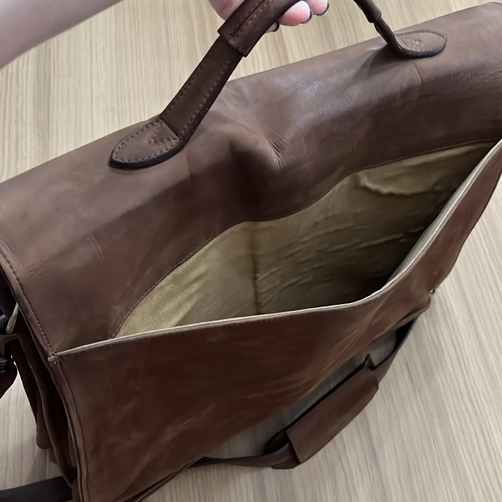 Kanzek, Men’s Tan Leather multi pockets messenger bag